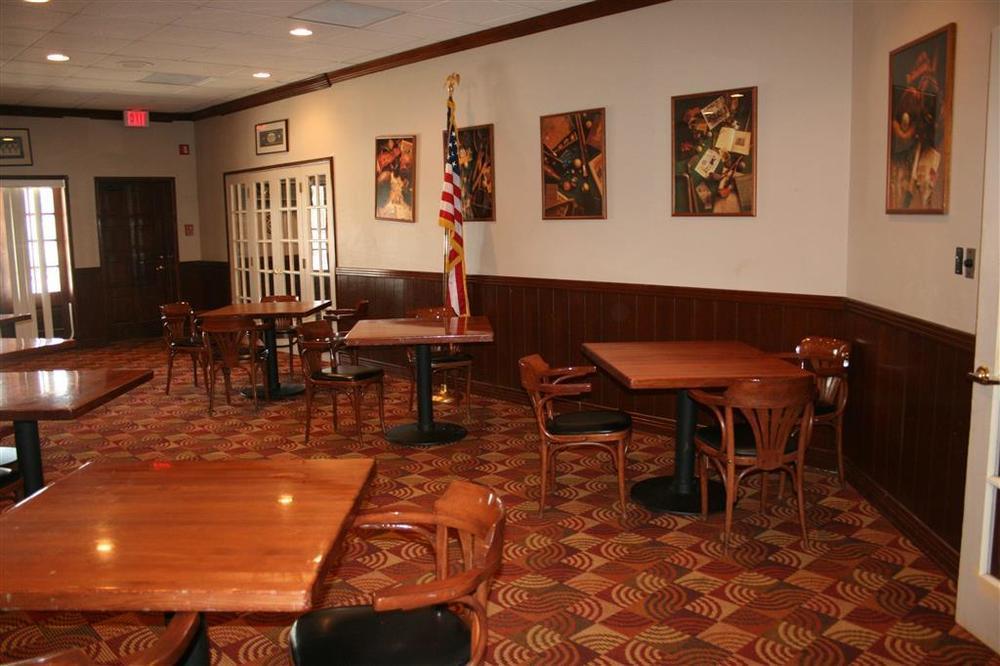 Red Lion Hotel Фармингтон Ресторан фото